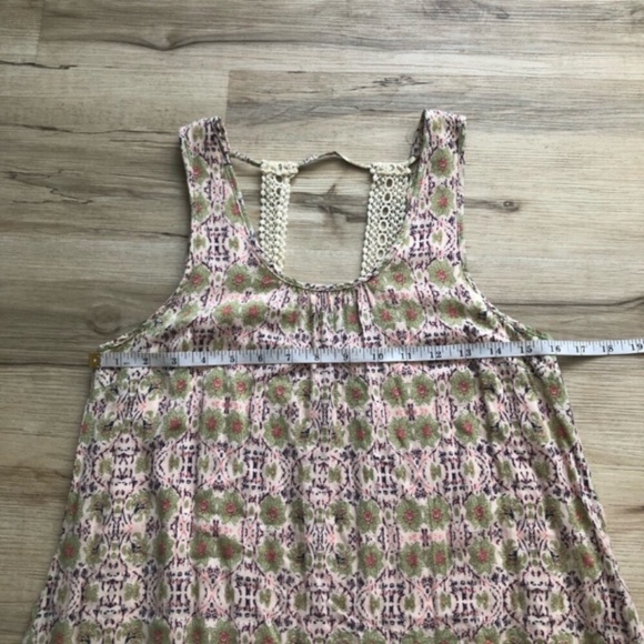 Doe & Rae Pink Ruffled Tiered Halter Sundress - Picture 4 of 8